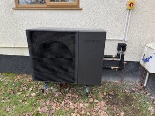 a72acdaf-9ebe-46e9-8816-1a7784b3ada4.jpg